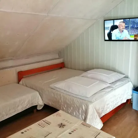 Goscinne Quarto em Acomodações Particulares *